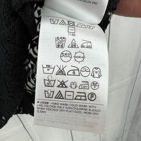 Banana Republic XS Petite NWT Black Scallop Lace Long Sleeve Sweats Blouse Top - Picture 10 of 11